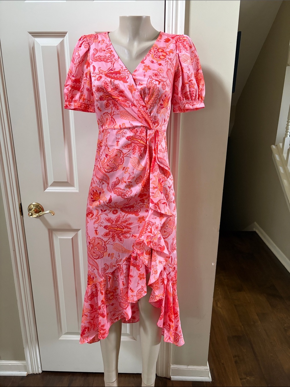 NWT Cinq a sept Pink and Coral Floral Wrap Midi Dress, 0